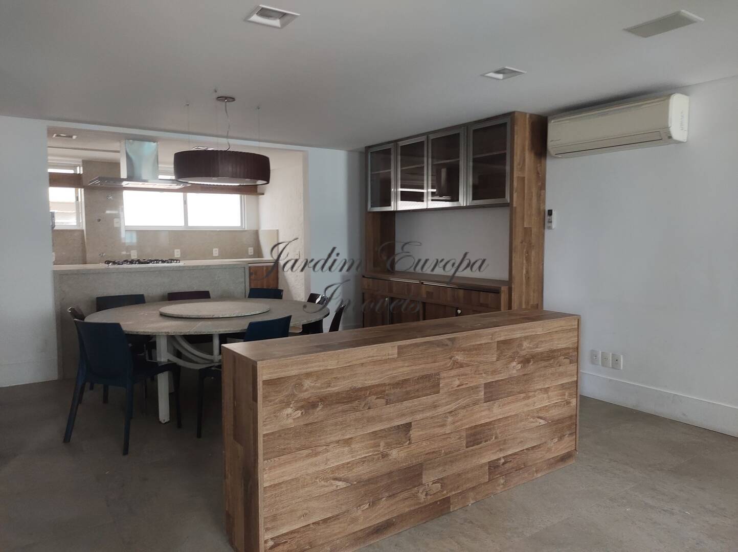 Apartamento à venda e aluguel com 3 quartos, 138m² - Foto 4