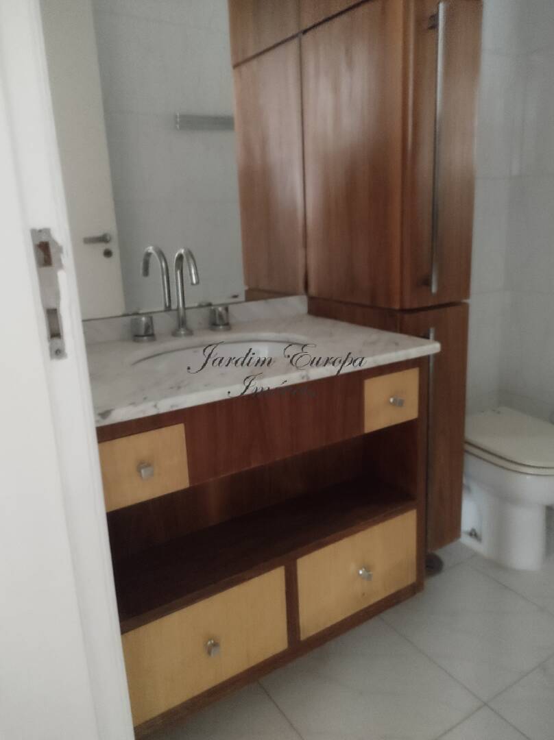 Apartamento à venda e aluguel com 3 quartos, 138m² - Foto 15