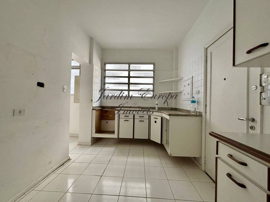 Apartamento à venda com 2 quartos, 127m² - Foto 12