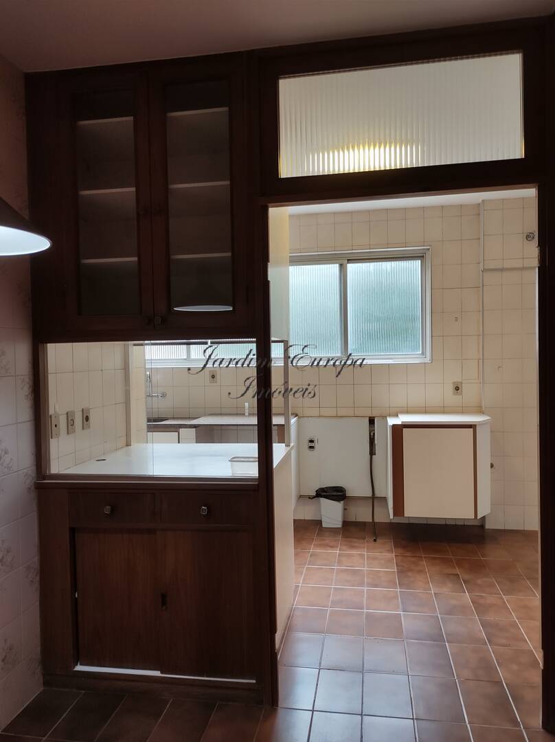 Apartamento à venda com 3 quartos, 114m² - Foto 18