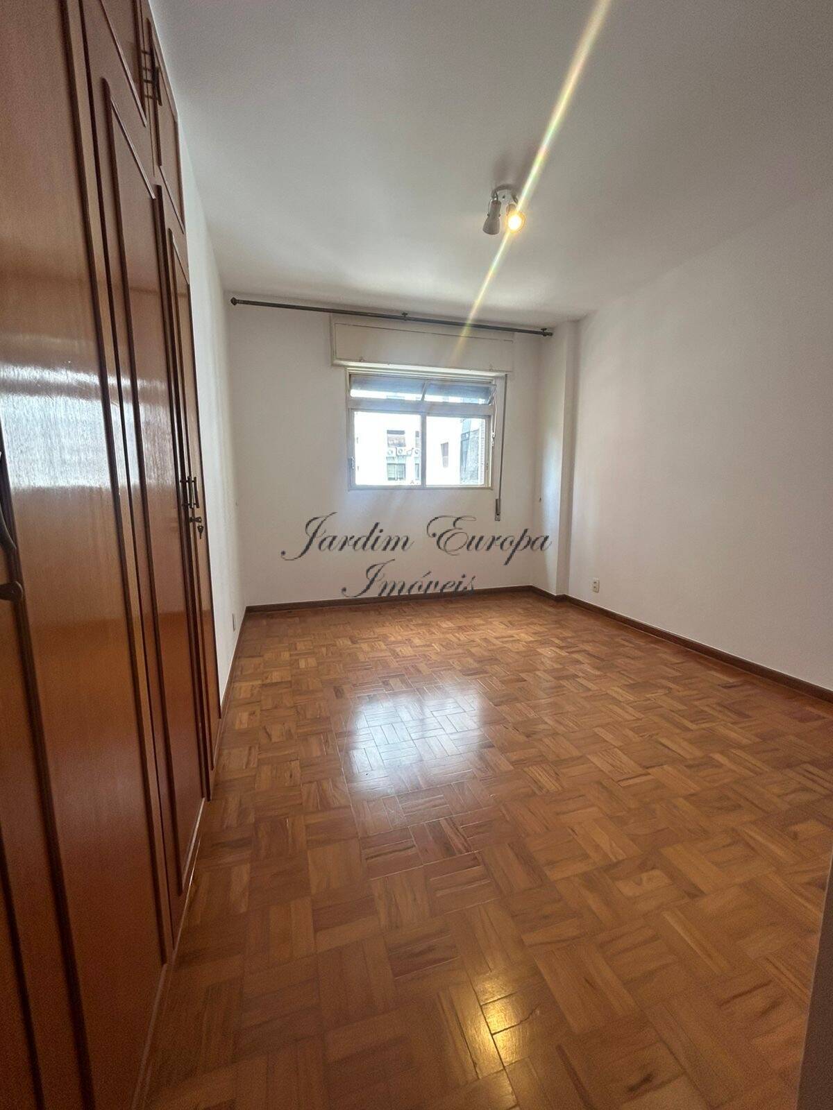 Apartamento à venda com 2 quartos, 110m² - Foto 6