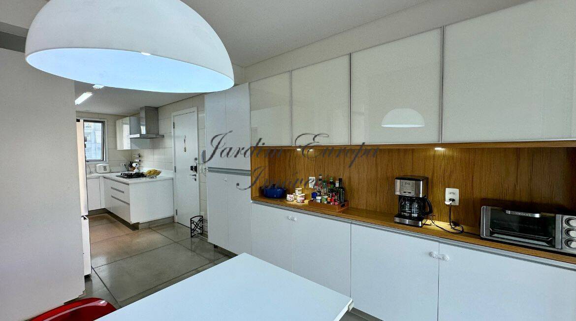 Apartamento à venda com 3 quartos, 223m² - Foto 21