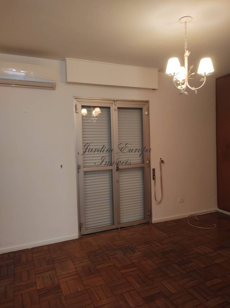 Apartamento à venda com 3 quartos, 129m² - Foto 13