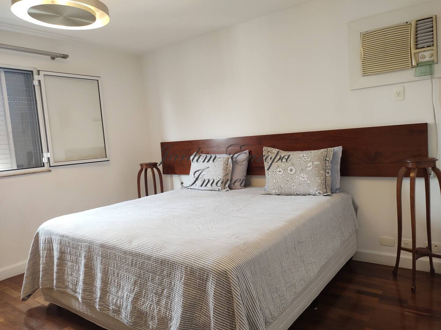 Apartamento para alugar com 3 quartos, 236m² - Foto 13