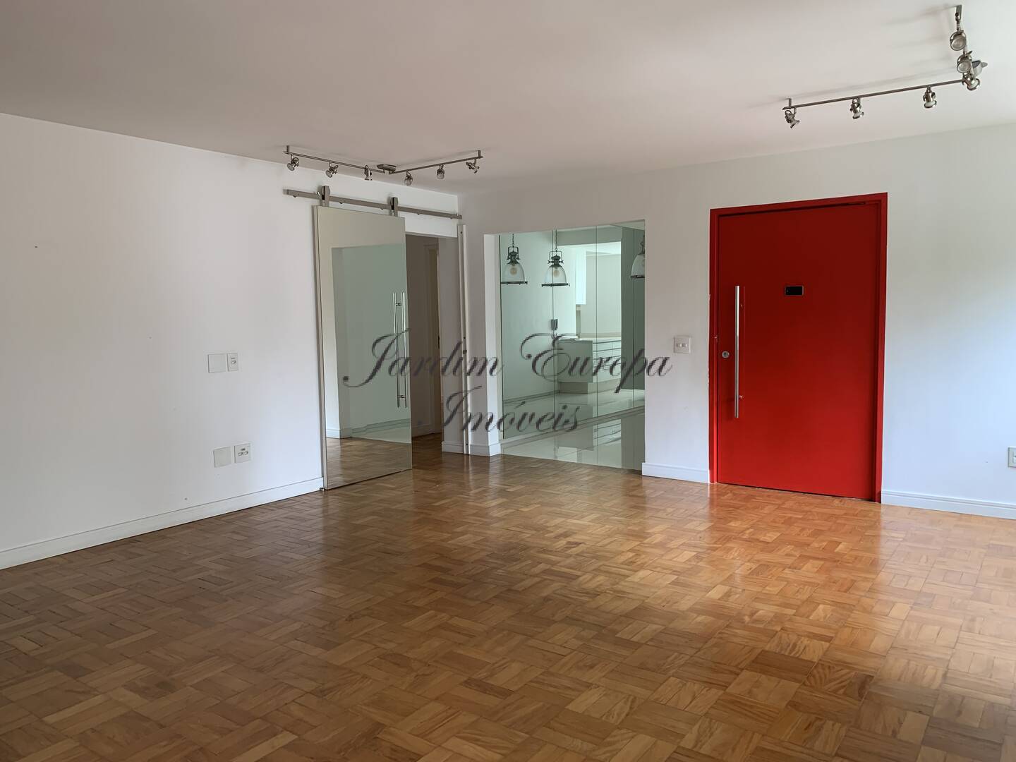 Apartamento à venda com 2 quartos, 130m² - Foto 4