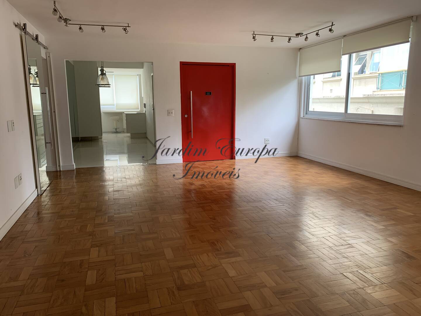 Apartamento à venda com 2 quartos, 130m² - Foto 3