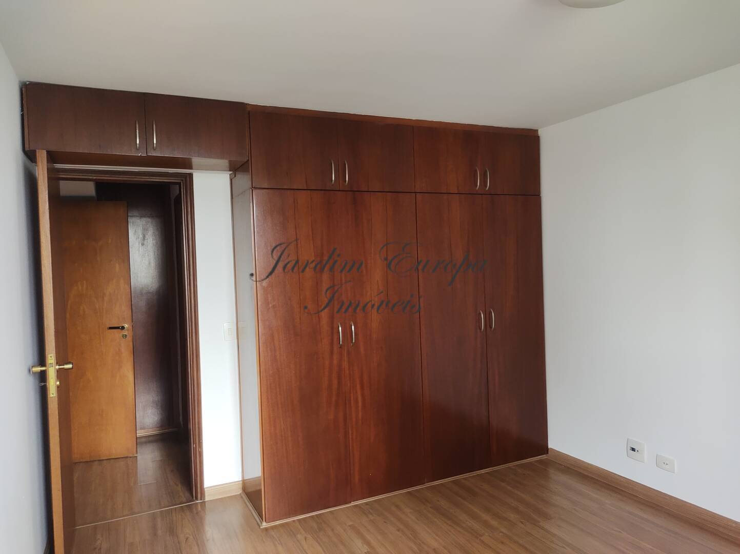 Apartamento para alugar com 3 quartos, 144m² - Foto 14