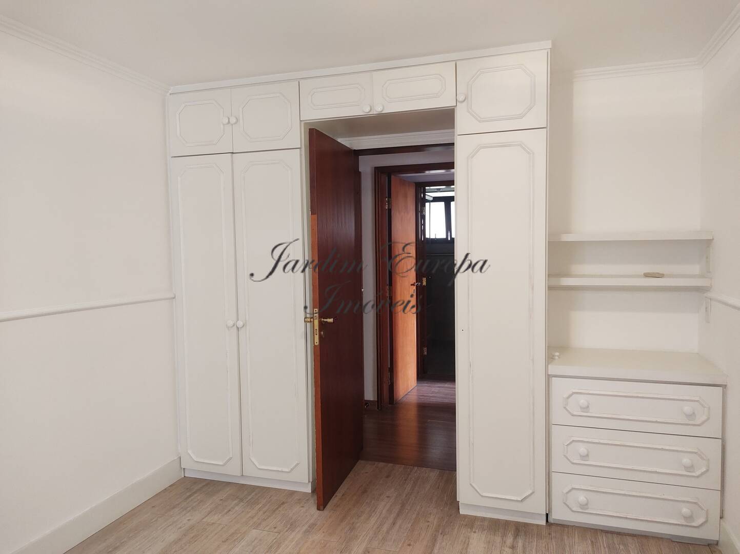 Apartamento para alugar com 3 quartos, 144m² - Foto 9