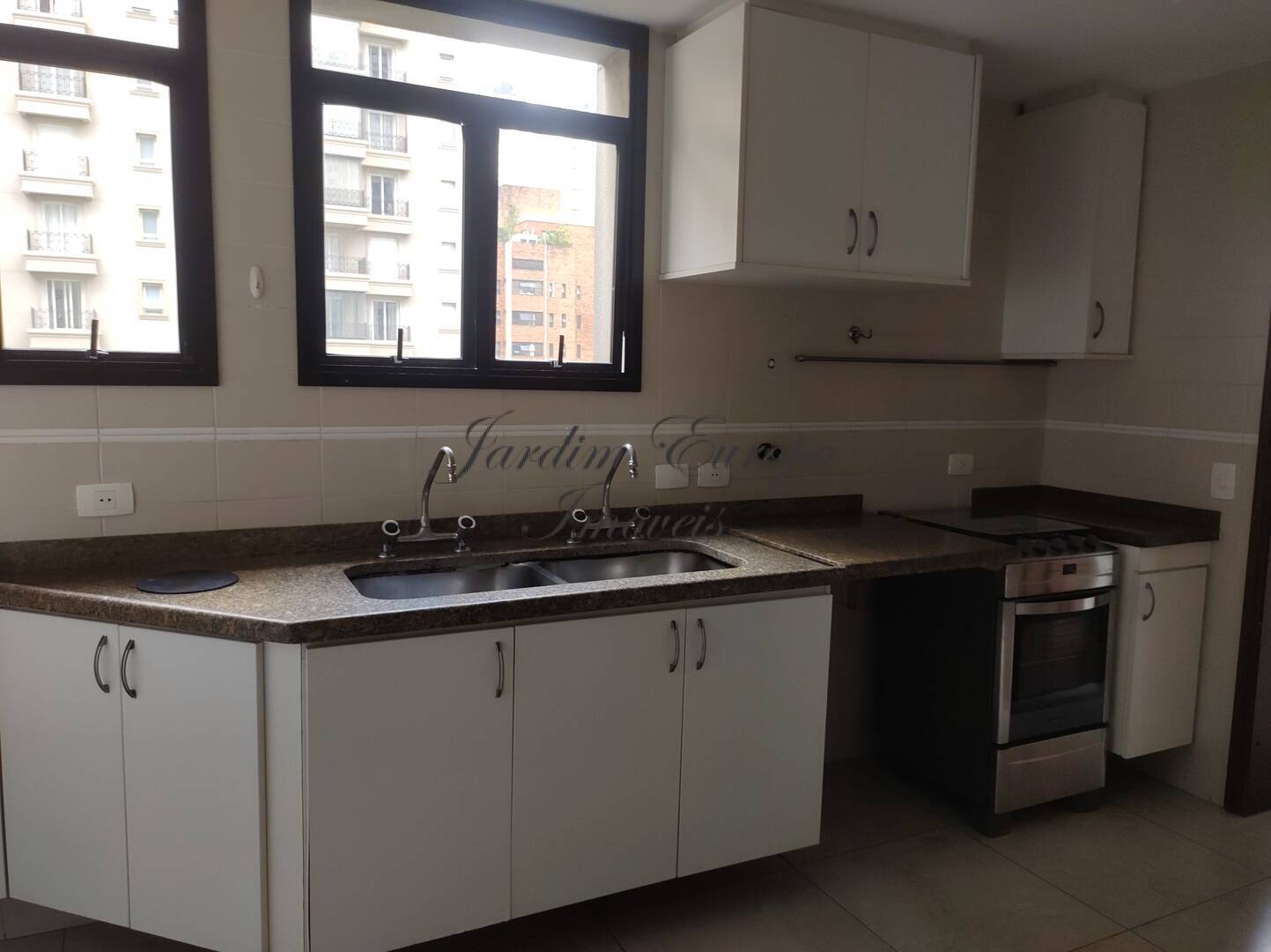 Apartamento para alugar com 3 quartos, 144m² - Foto 20