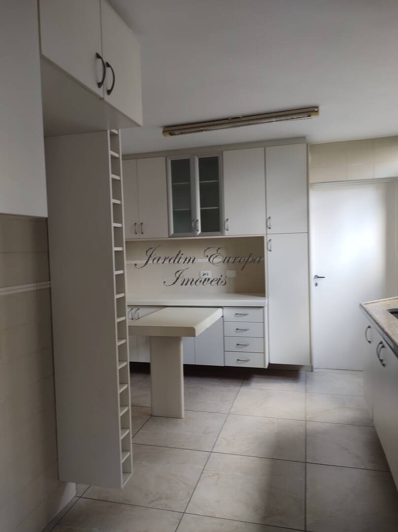 Apartamento para alugar com 3 quartos, 144m² - Foto 22