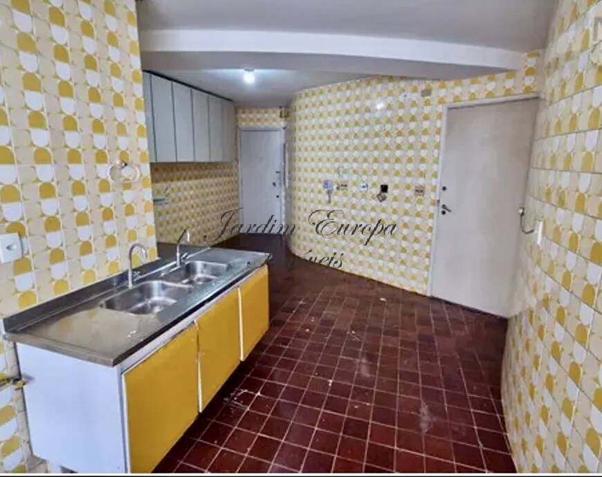 Apartamento à venda com 3 quartos, 178m² - Foto 8