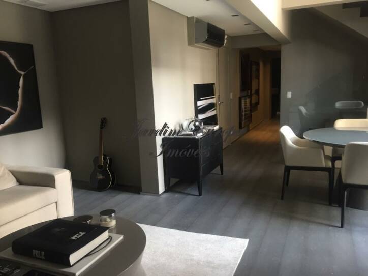 Cobertura à venda com 2 quartos, 208m² - Foto 3