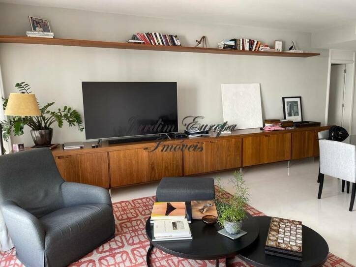 Apartamento para alugar com 2 quartos, 117m² - Foto 3