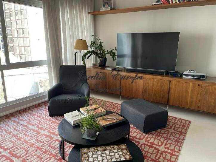 Apartamento para alugar com 2 quartos, 117m² - Foto 11