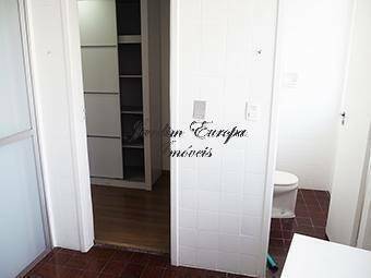 Apartamento para alugar com 3 quartos, 178m² - Foto 2