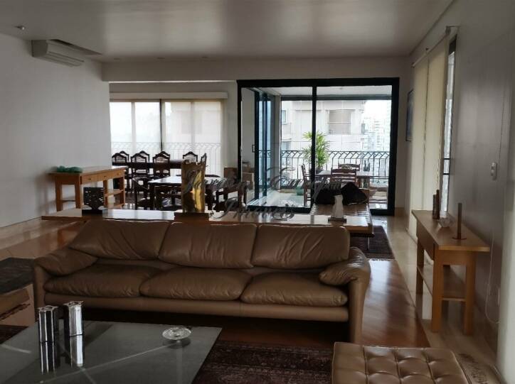 Apartamento para alugar com 4 quartos, 344m² - Foto 5