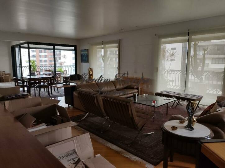 Apartamento para alugar com 4 quartos, 344m² - Foto 8